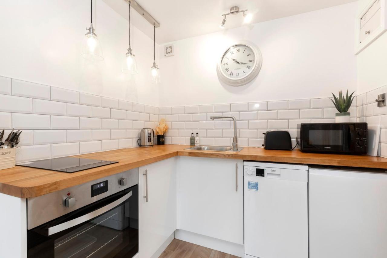 Modern Self Contained Studio Home Cheltenham Dış mekan fotoğraf